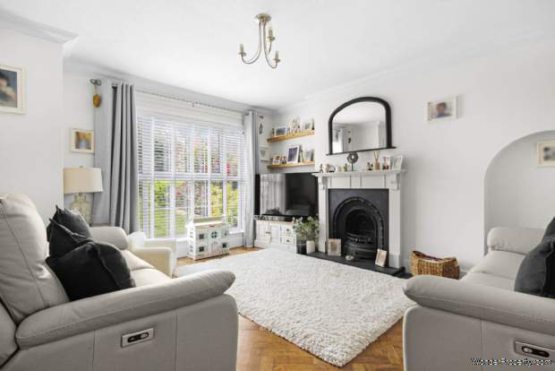 Additional Property Image 3 bedroom Semi Detached for sale in Bracknell 3