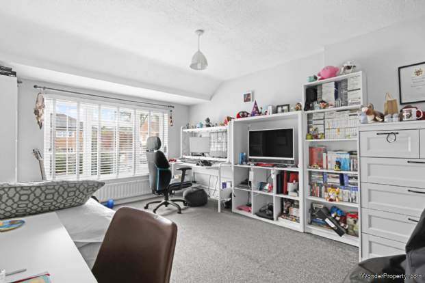 Additional Property Image 3 bedroom Semi Detached for sale in Bracknell 6
