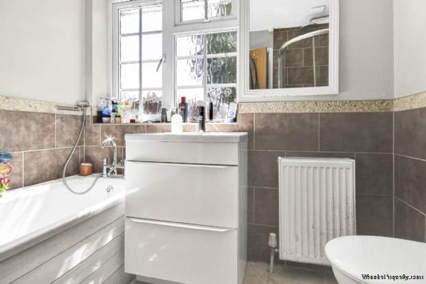 Additional Property Image 4 bedroom Detached for sale in Bracknell 16