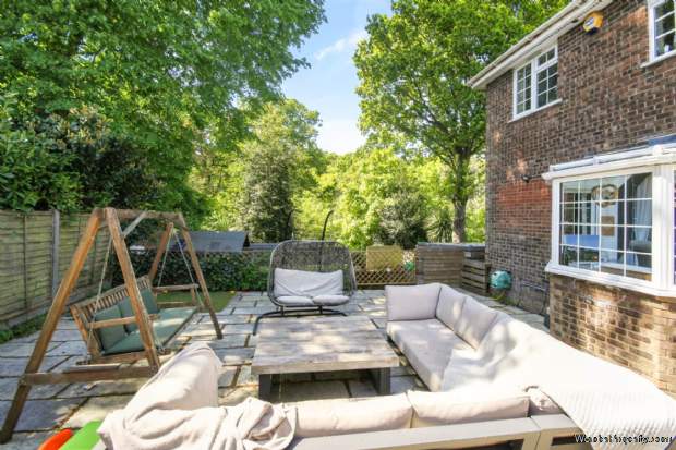 Additional Property Image 4 bedroom Detached for sale in Bracknell 8