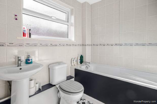Additional Property Image 3 bedroom Semi Detached for sale in Bracknell 6