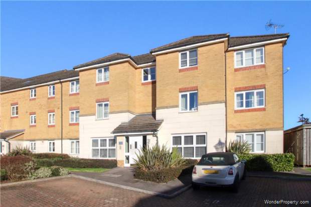 2 bedroom Apartment for sale in Bracknell