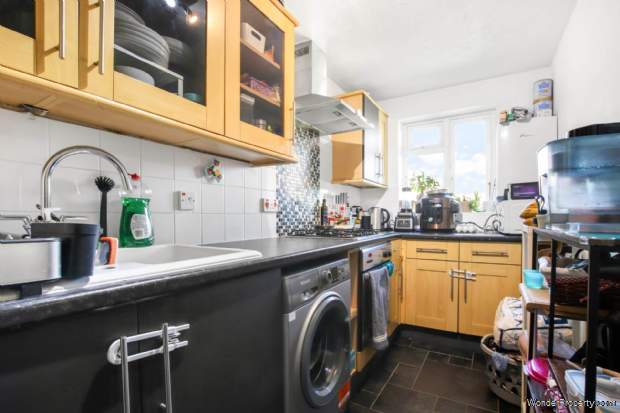 Additional Property Image 2 bedroom Apartment for sale in Bracknell 3
