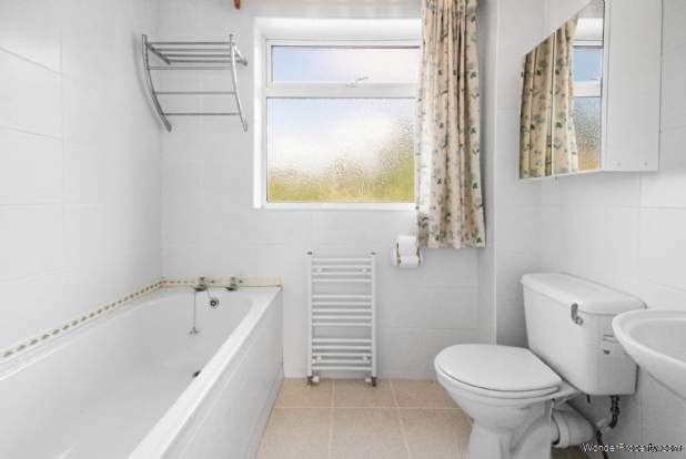 Additional Property Image 3 bedroom End of Terrace for sale in Bracknell 6