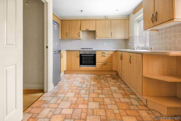 Additional Property Image 3 bedroom Terraced for sale in Bracknell 5