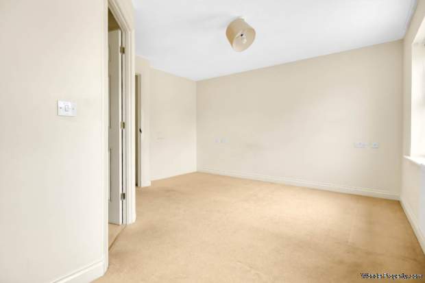 Additional Property Image 3 bedroom Terraced for sale in Bracknell 8