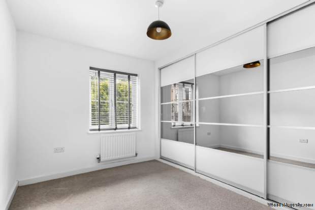 Additional Property Image 2 bedroom Apartment for sale in Bracknell 8