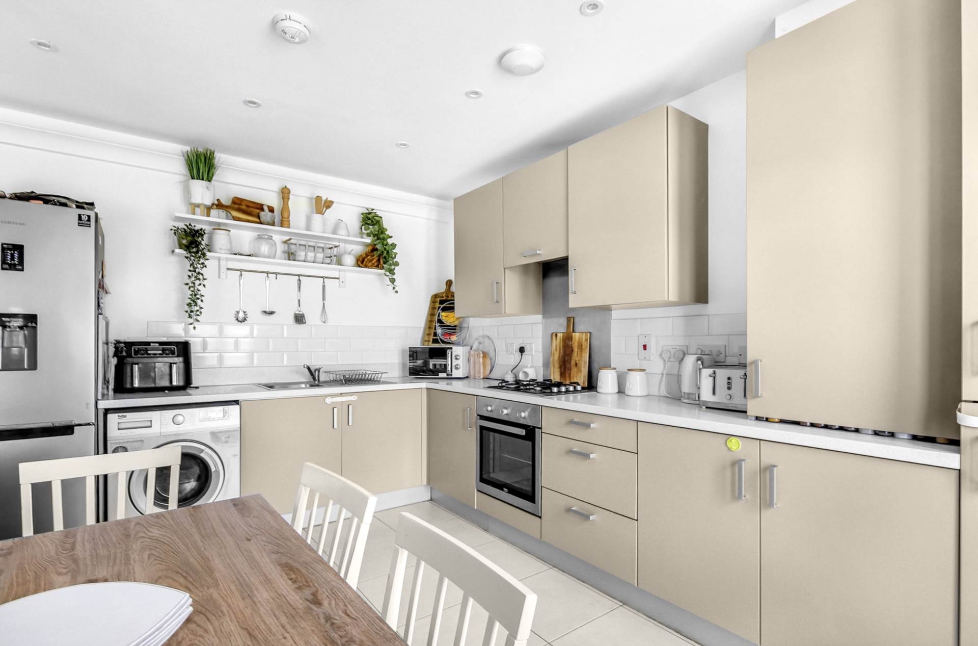Additional Property Image 2 bedroom Apartment for sale in Bracknell 2