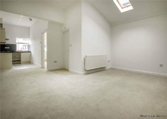 Additional Property Image 2 bedroom Detached for sale in Bracknell 4