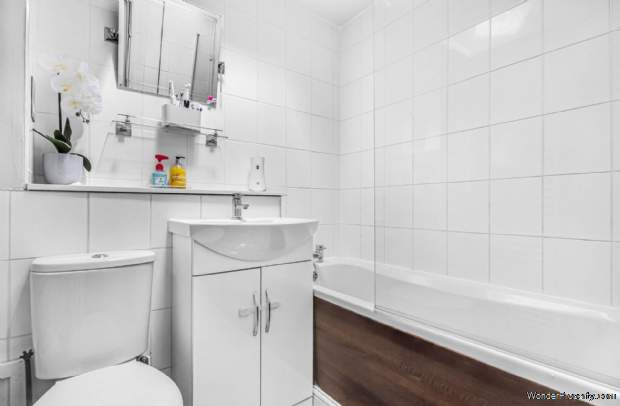 Additional Property Image 2 bedroom Maisonette for sale in Bracknell 5