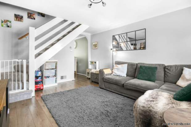 Additional Property Image 2 bedroom Terraced for sale in Bracknell 2
