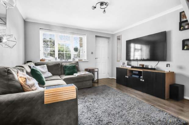 Additional Property Image 2 bedroom Terraced for sale in Bracknell 3