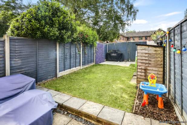 Additional Property Image 2 bedroom Terraced for sale in Bracknell 9