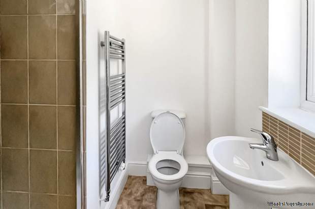 Additional Property Image 4 bedroom Detached to rent in Bracknell 11