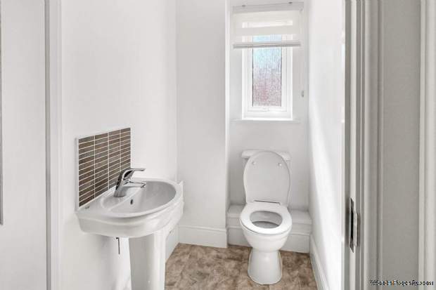 Additional Property Image 4 bedroom Detached to rent in Bracknell 13