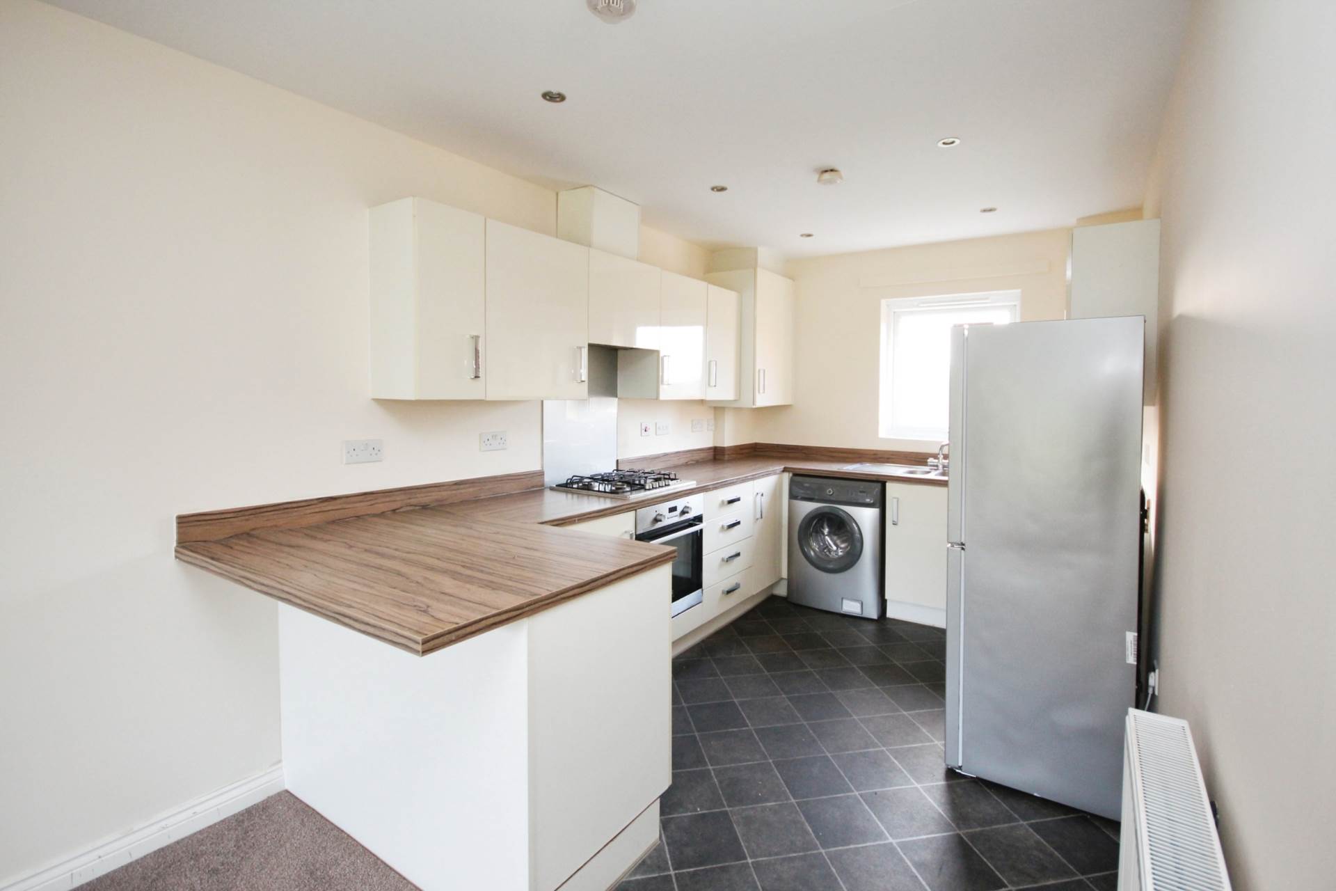 Additional Property Image 2 bedroom Apartment to rent in Bracknell 5