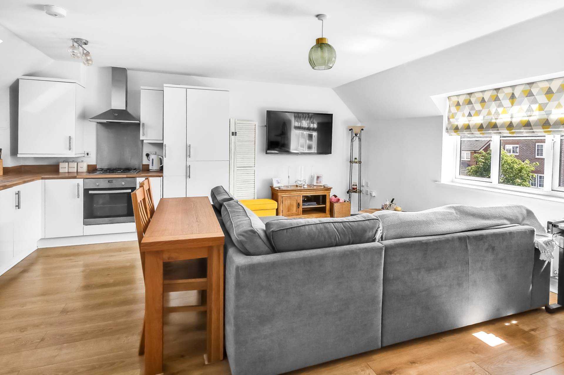 Additional Property Image 1 bedroom Coach House for sale in Bracknell 4