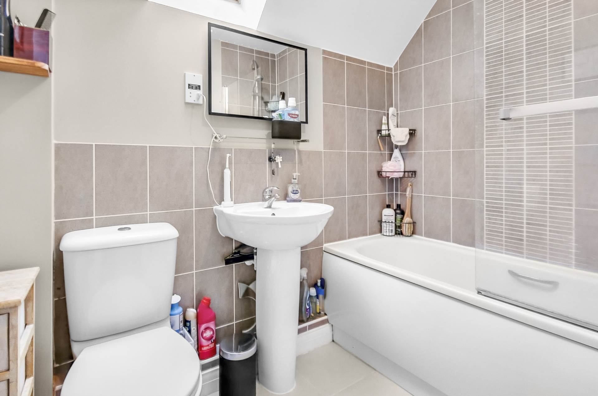 Additional Property Image 1 bedroom Coach House for sale in Bracknell 10