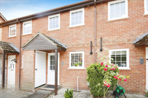 2 bedroom Terraced to rent in Bracknell