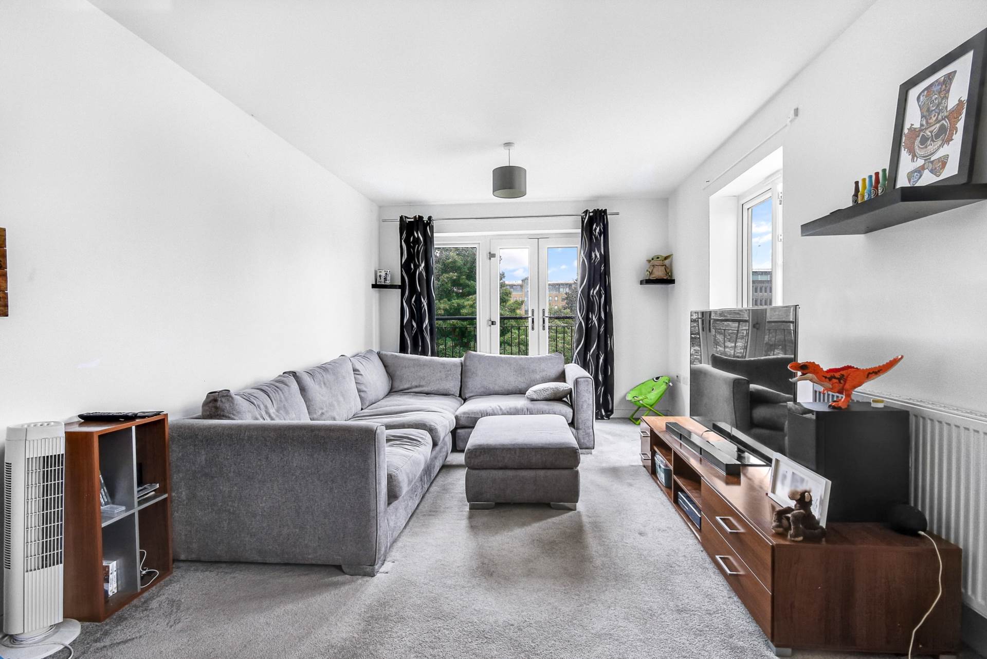 Additional Property Image 2 bedroom Apartment for sale in Bracknell 3