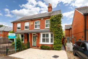 3 bedroom Semi Detached for sale in Bracknell