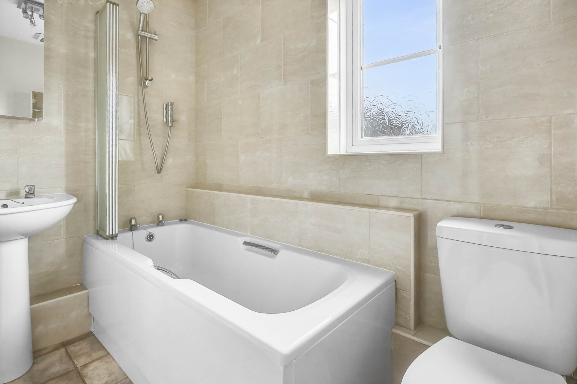Additional Property Image 3 bedroom Detached for sale in Bracknell 11