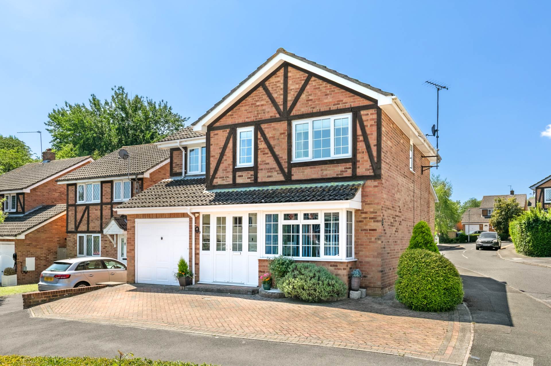 4 bedroom Detached for sale in Bracknell