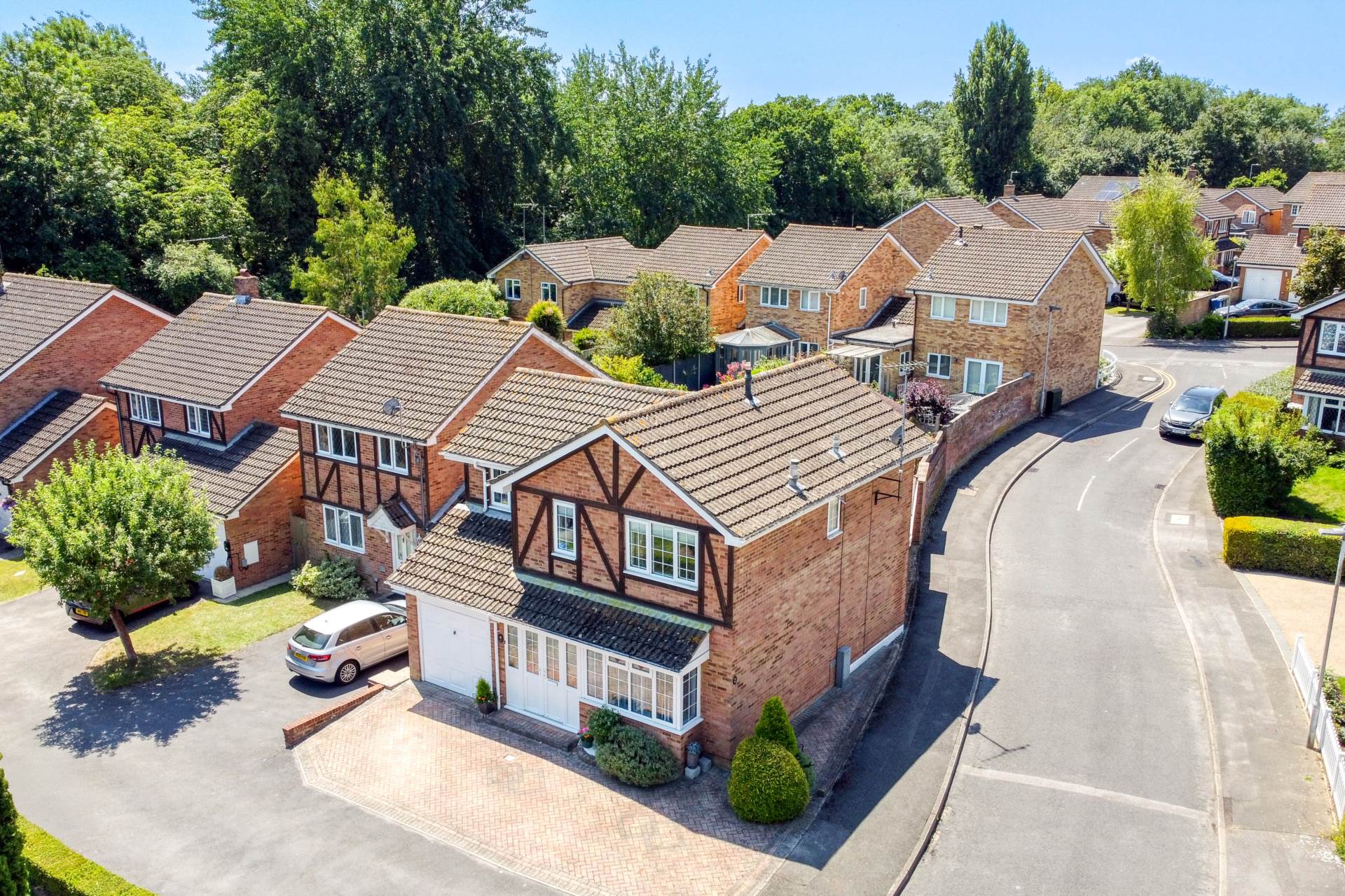 Additional Property Image 4 bedroom Detached for sale in Bracknell 14