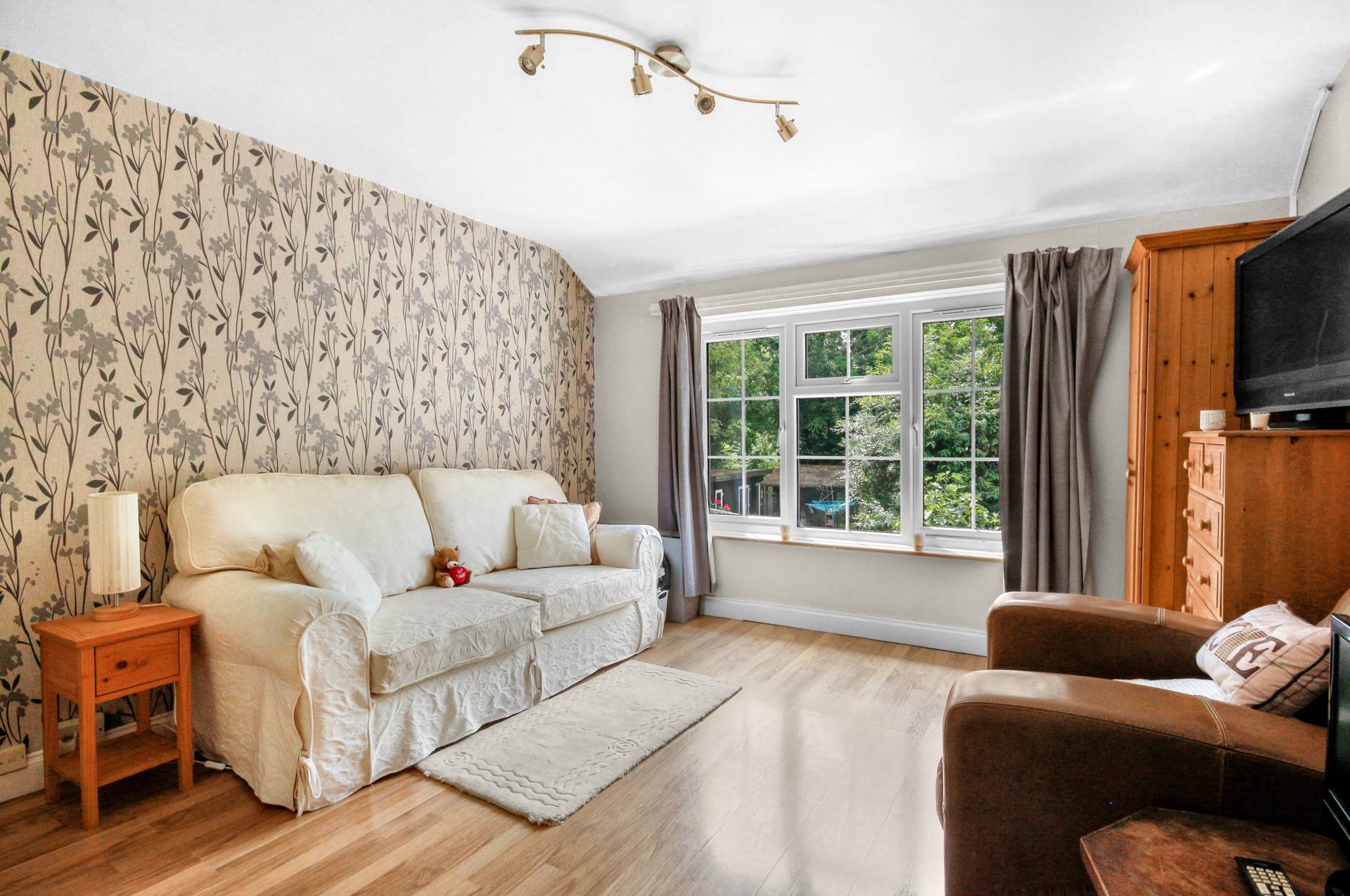 Additional Property Image 3 bedroom Semi Detached for sale in Bracknell 10