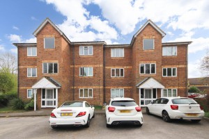 1 bedroom Apartment for sale in Bracknell