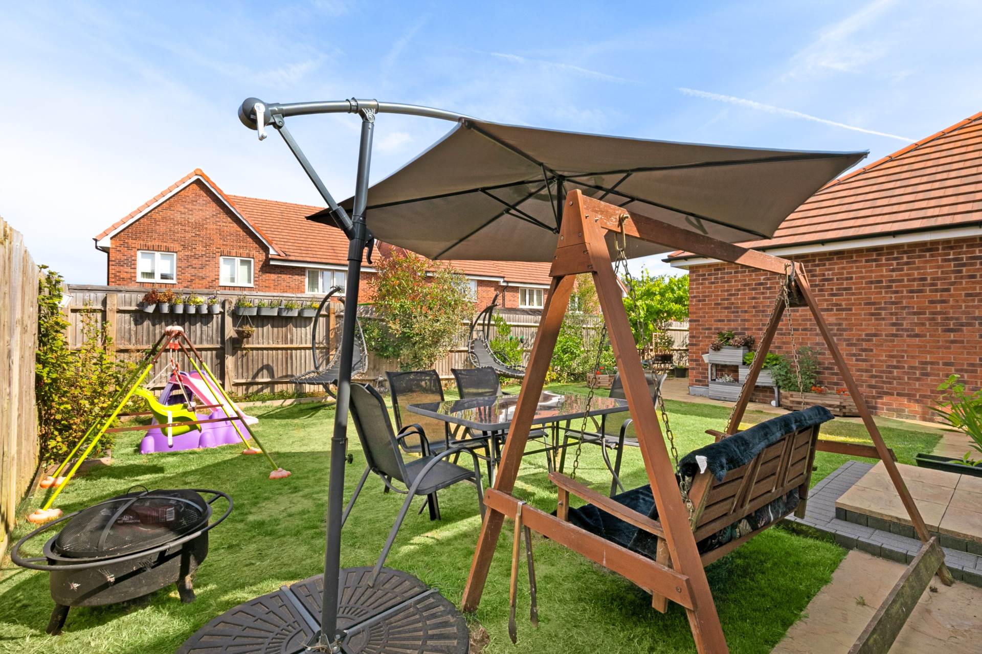 Additional Property Image 4 bedroom Detached for sale in Bracknell 21