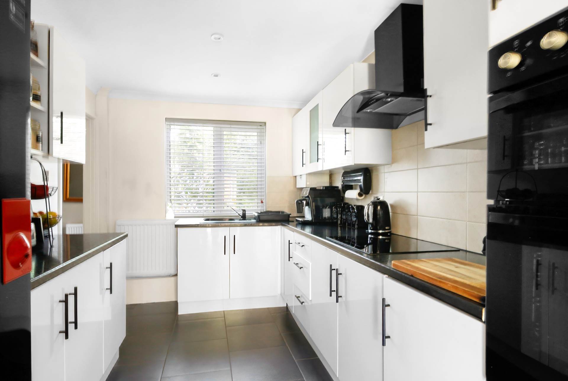 Additional Property Image 4 bedroom End of Terrace for sale in Bracknell 3
