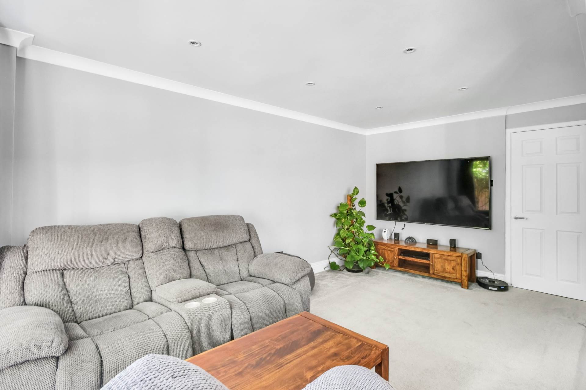 Additional Property Image 4 bedroom End of Terrace for sale in Bracknell 5
