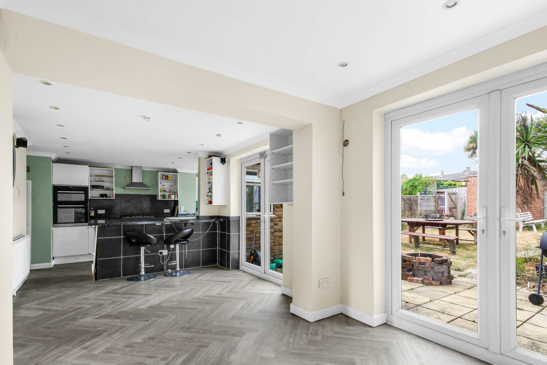 Additional Property Image 3 bedroom End of Terrace for sale in Bracknell 6
