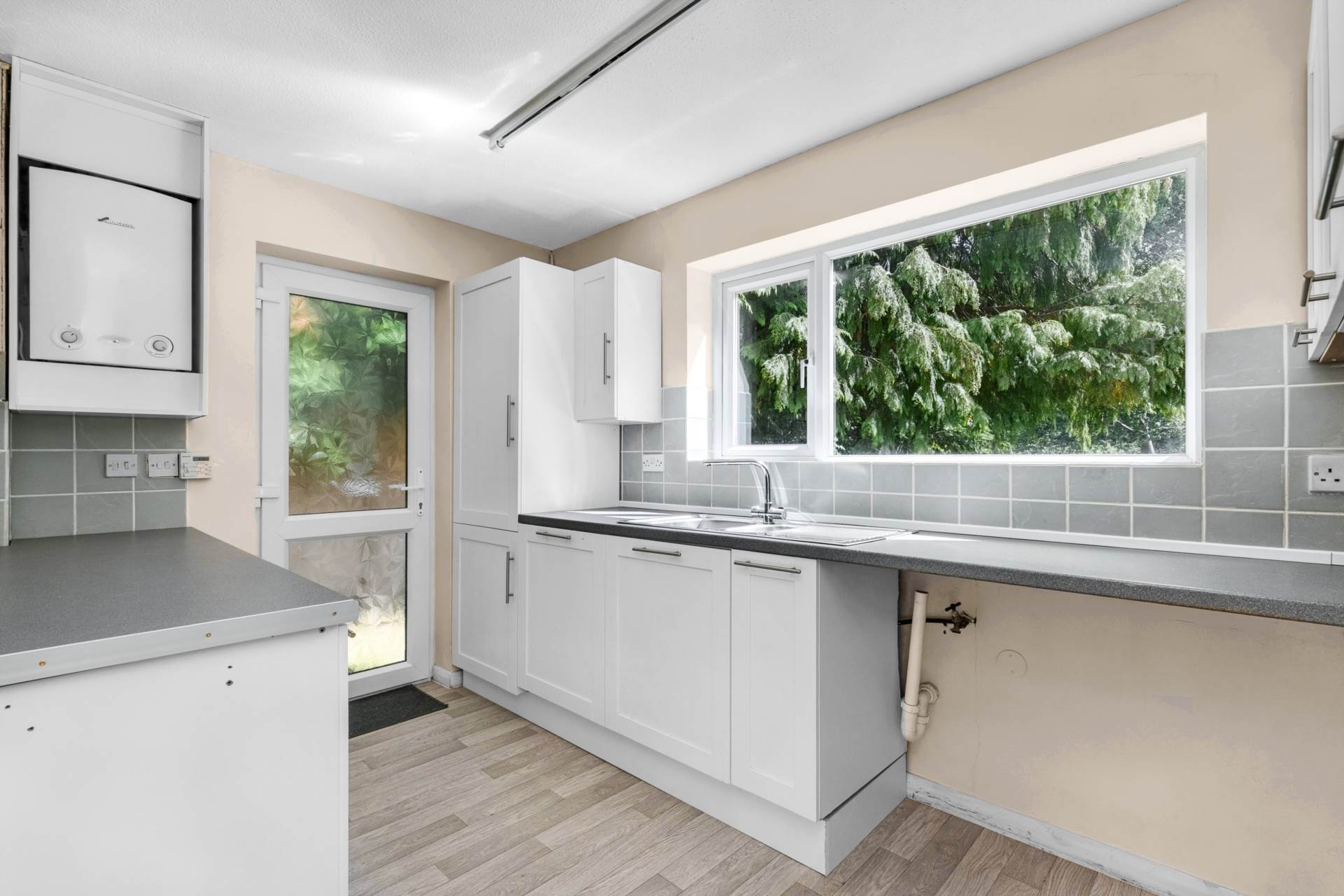 Additional Property Image 5 bedroom Detached for sale in Bracknell 8