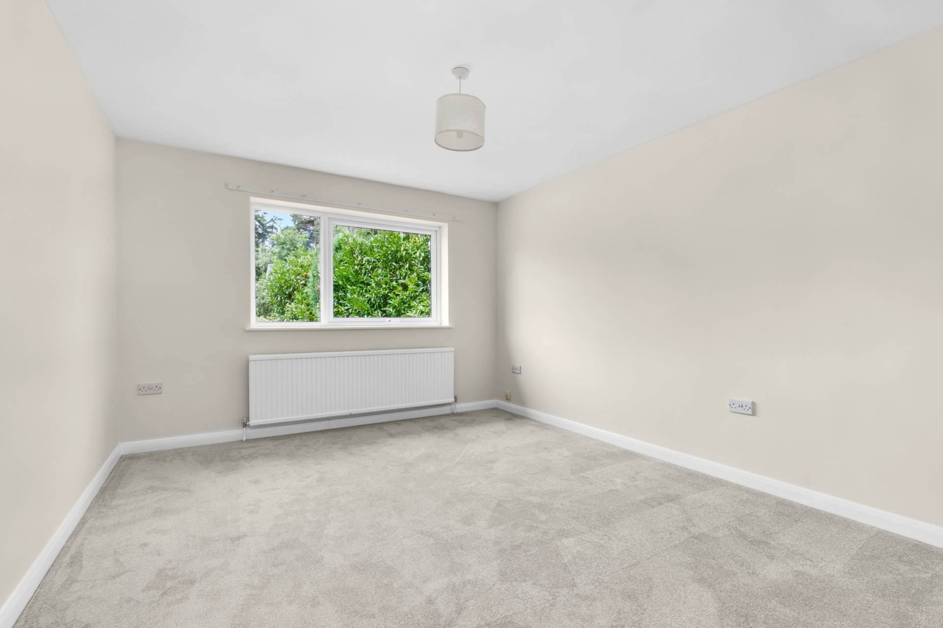 Additional Property Image 5 bedroom Detached for sale in Bracknell 10