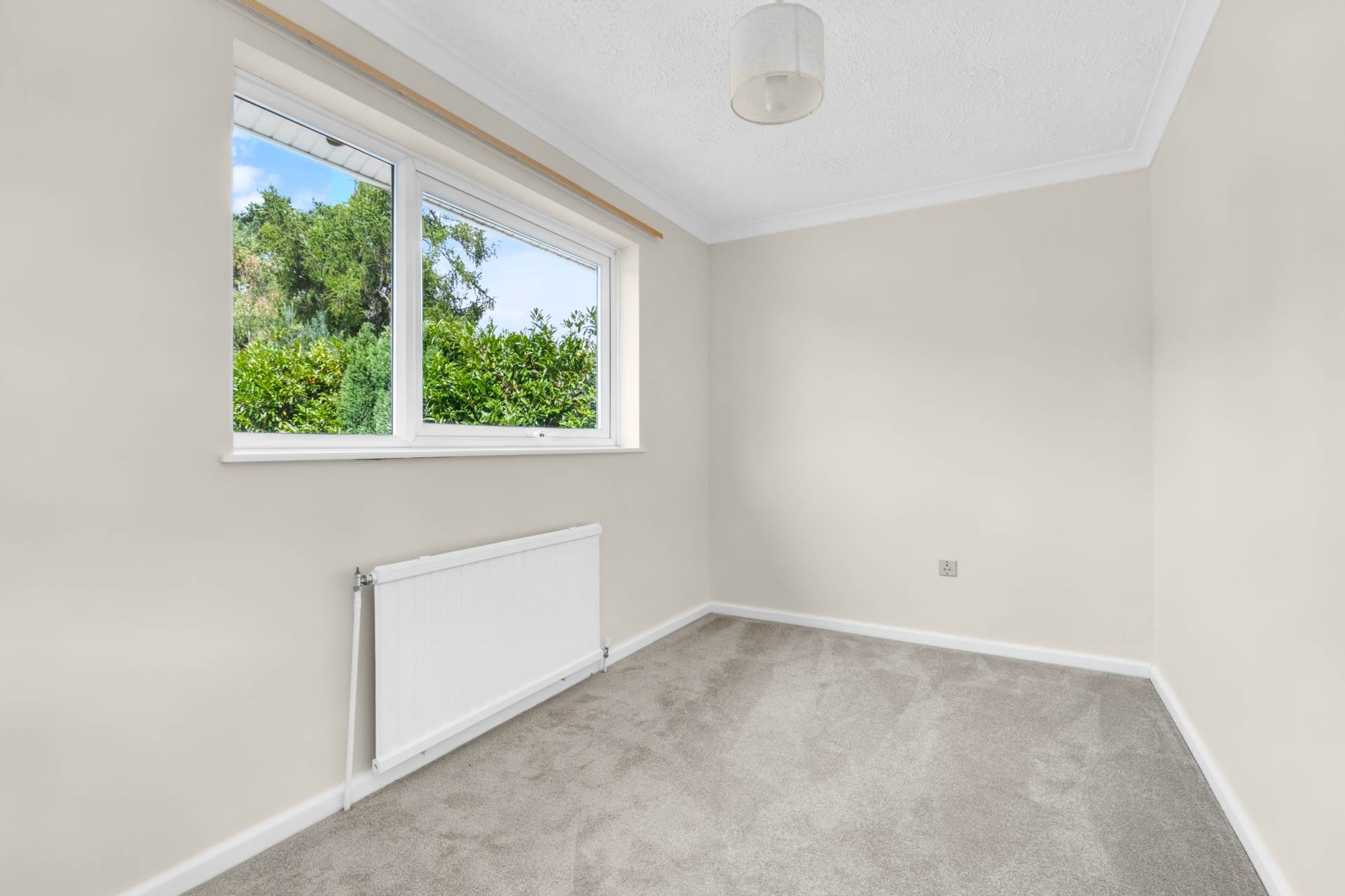 Additional Property Image 5 bedroom Detached for sale in Bracknell 11