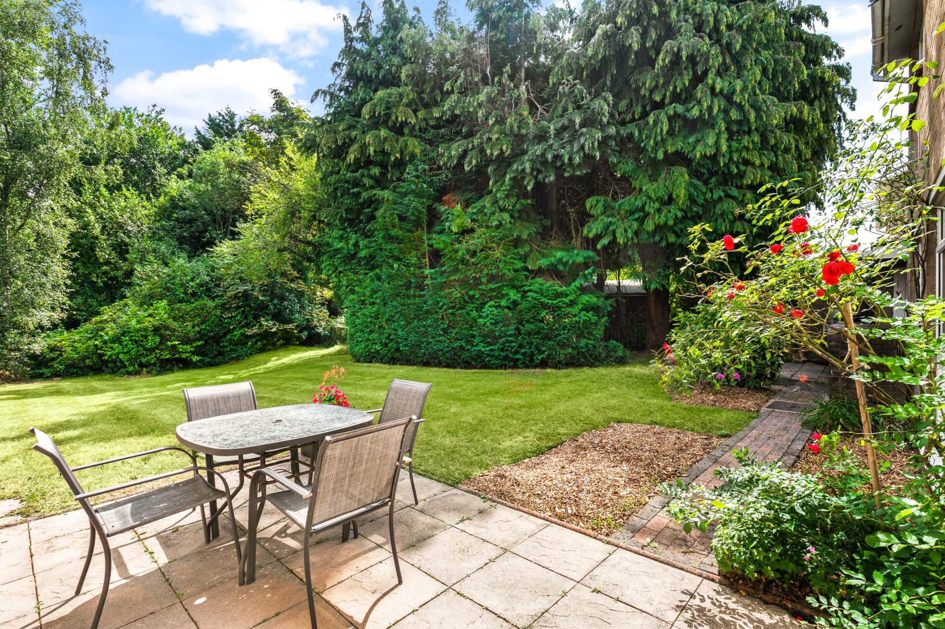 Additional Property Image 5 bedroom Detached for sale in Bracknell 16