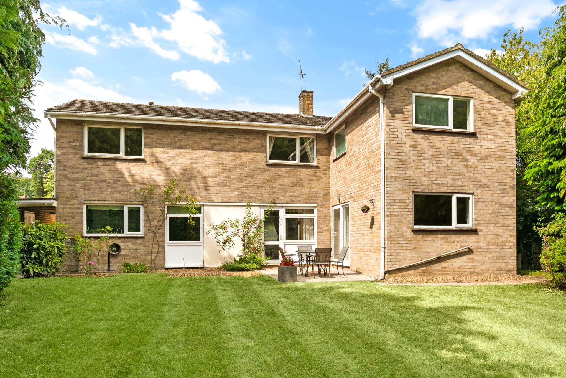 Additional Property Image 5 bedroom Detached for sale in Bracknell 22