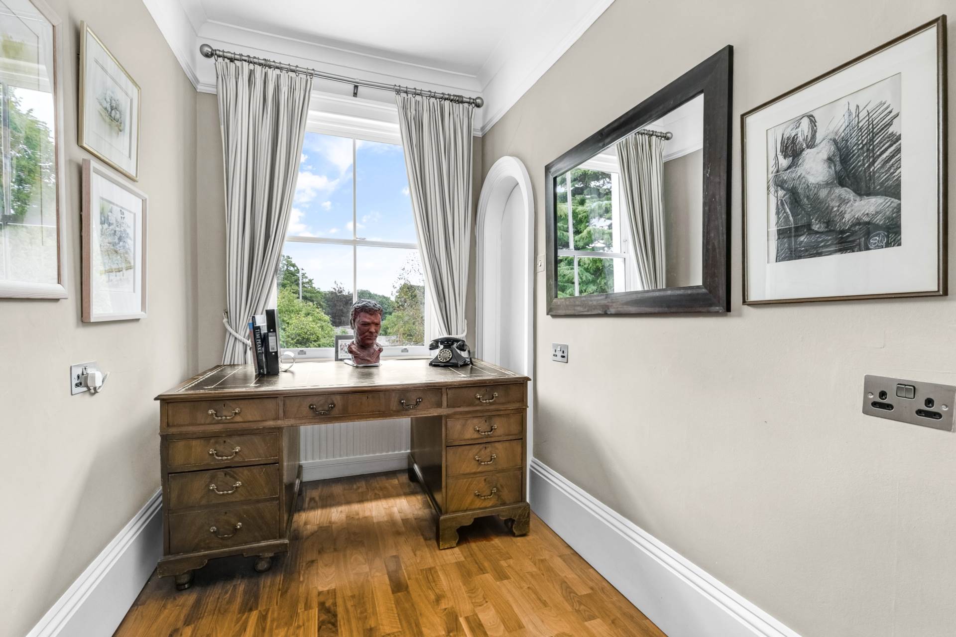 Additional Property Image 3 bedroom Apartment for sale in Bracknell 14