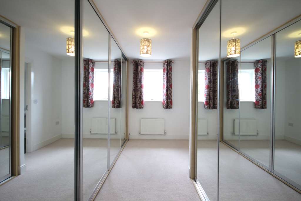 Additional Property Image 3 bedroom Town House to rent in Bracknell 8