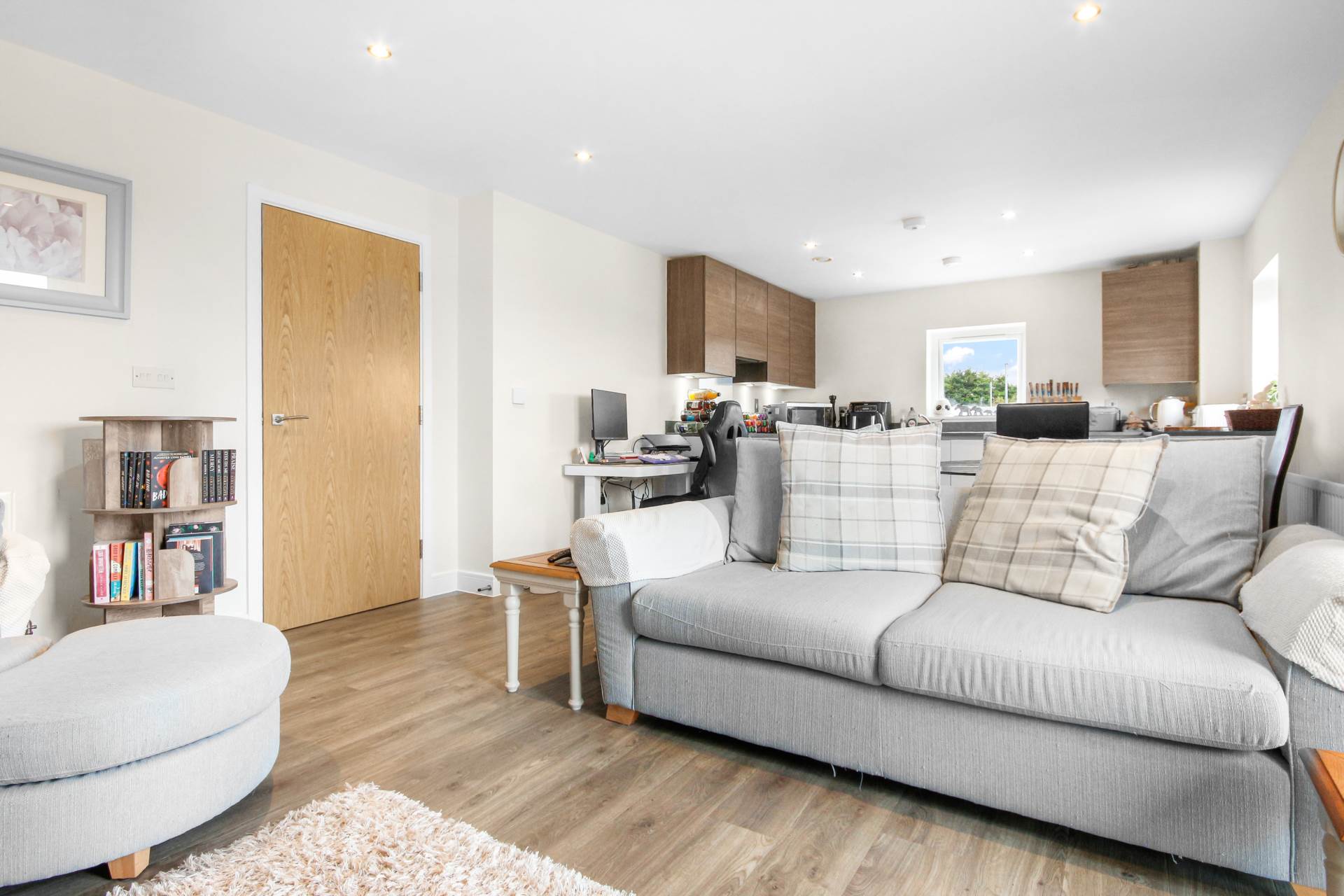 Additional Property Image 2 bedroom Flat for sale in Bracknell 4