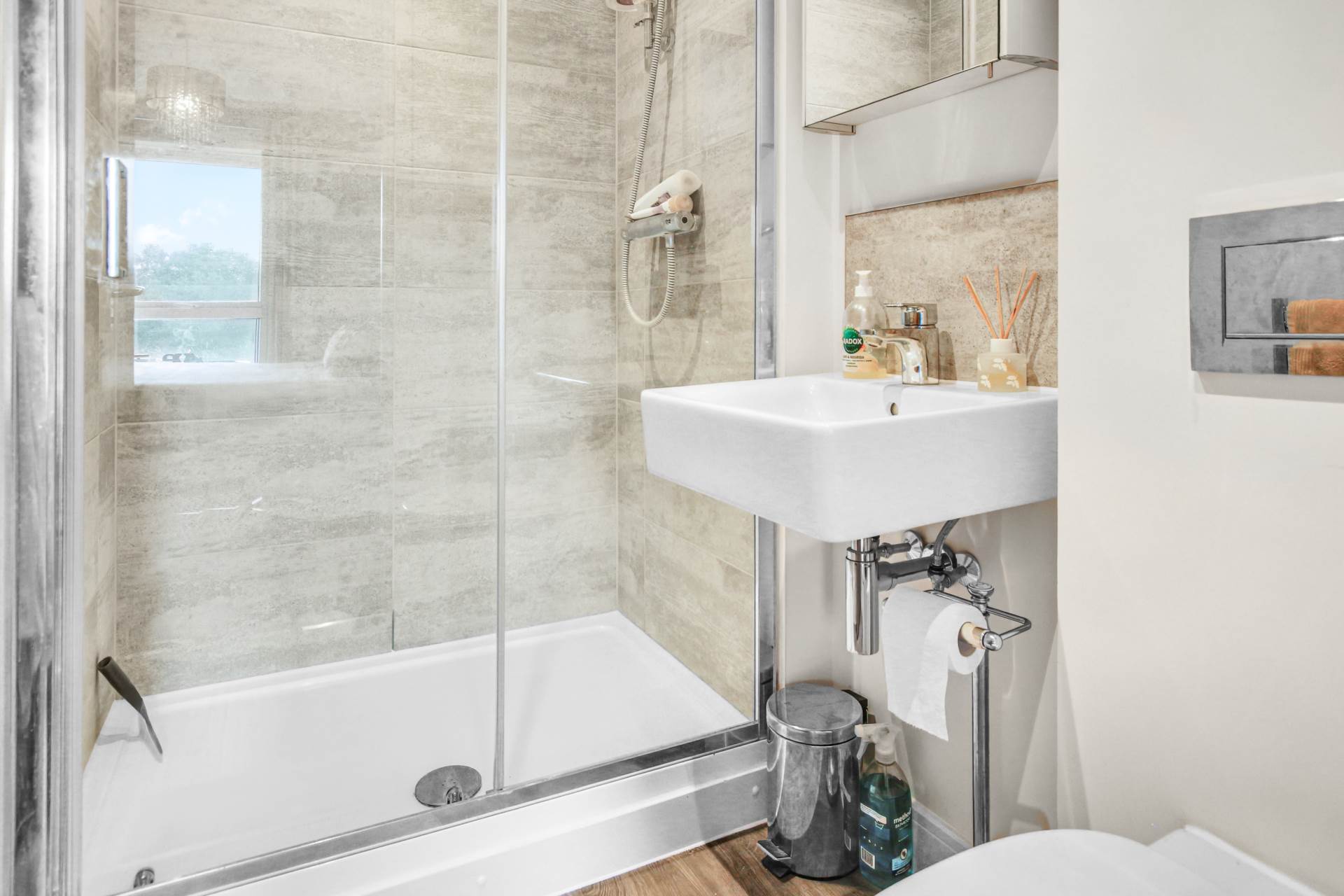 Additional Property Image 2 bedroom Flat for sale in Bracknell 7