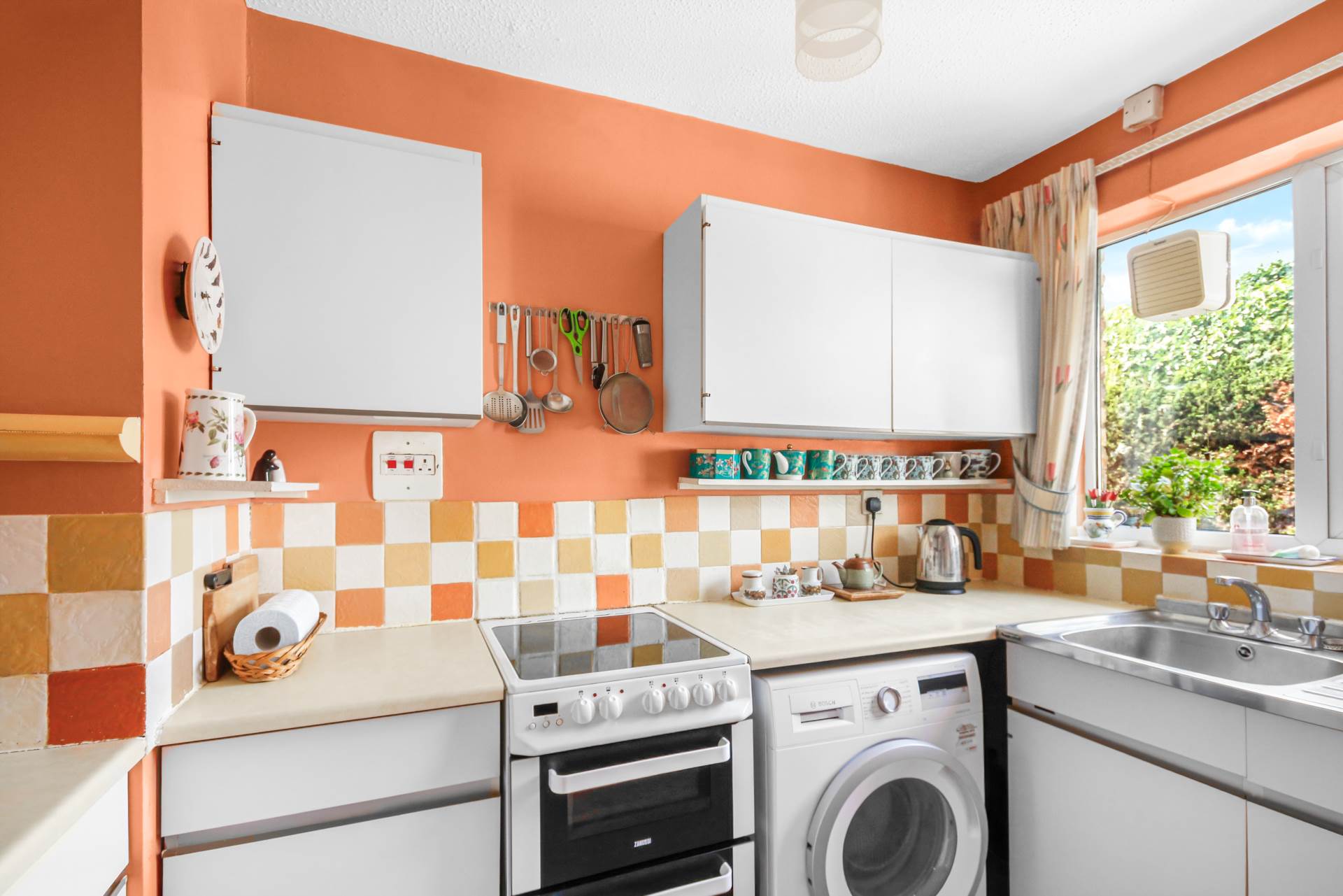 Additional Property Image 1 bedroom Semi Detached Bungalow for sale in Bracknell 4