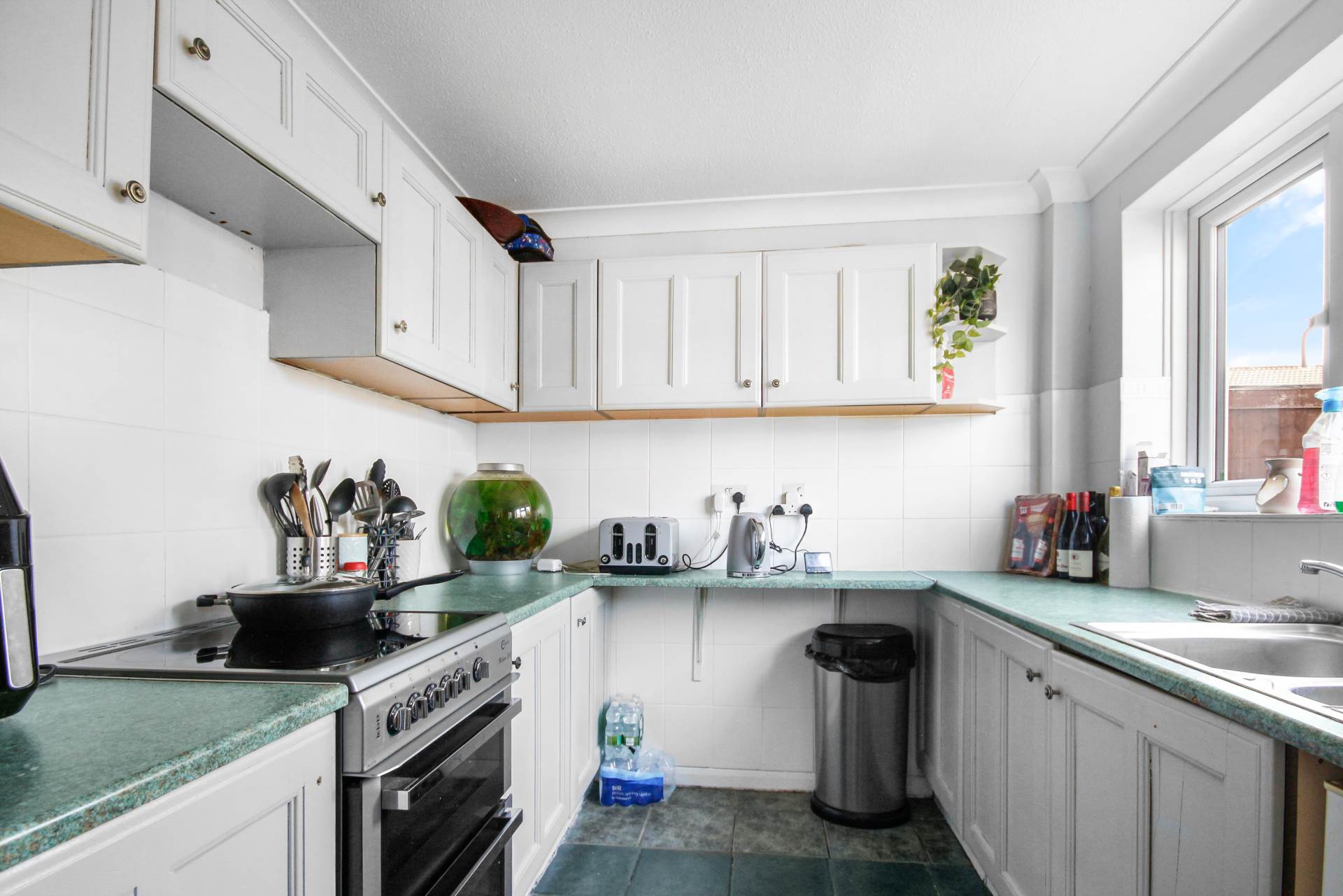 Additional Property Image 3 bedroom Terraced for sale in Bracknell 2