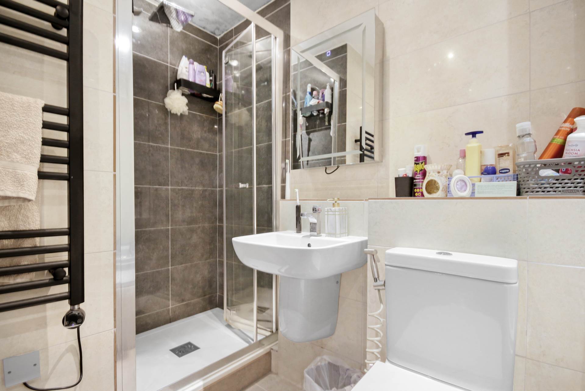 Additional Property Image 2 bedroom Apartment for sale in Bracknell 7