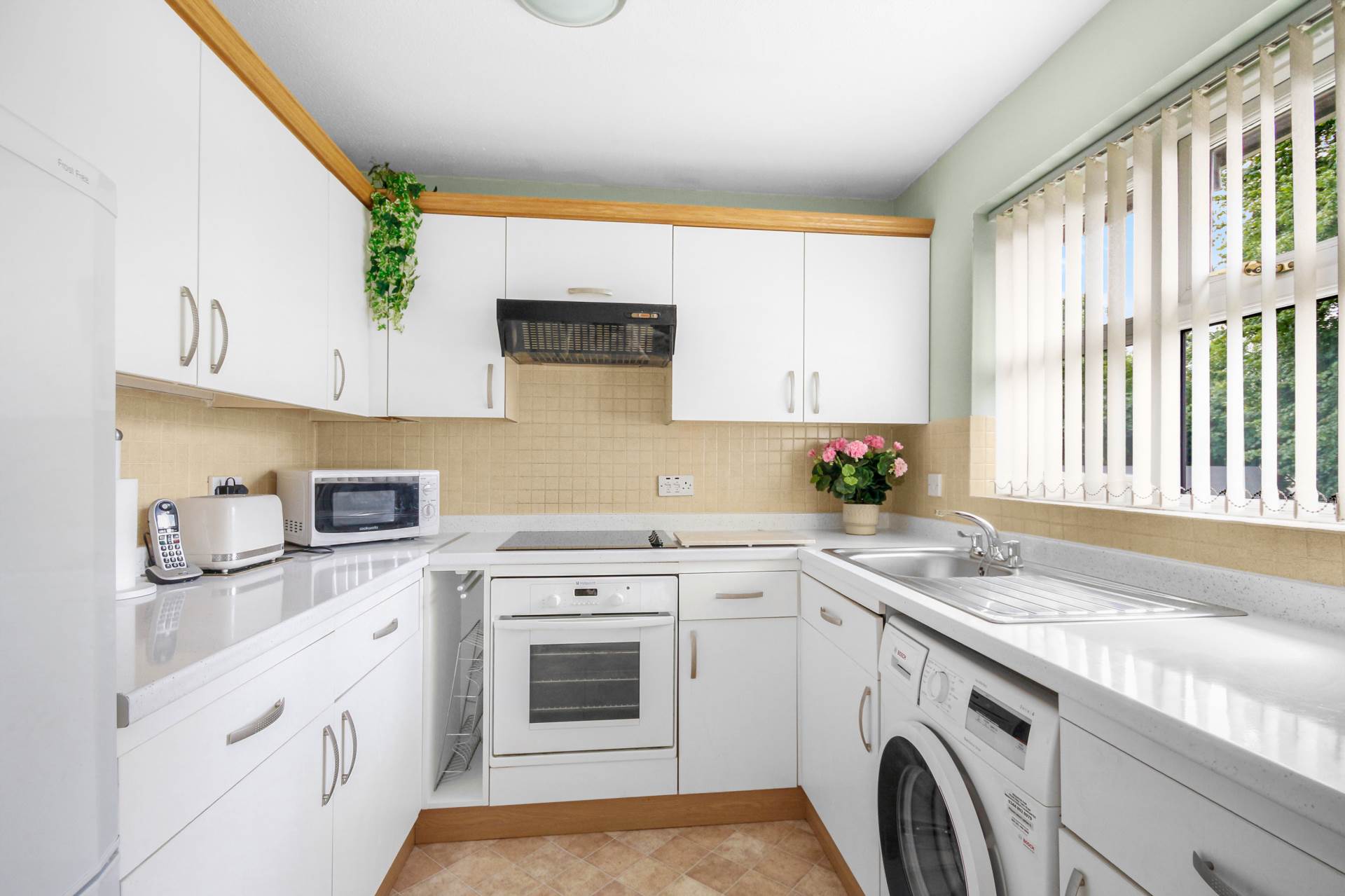 Additional Property Image 1 bedroom Maisonette for sale in Bracknell 2