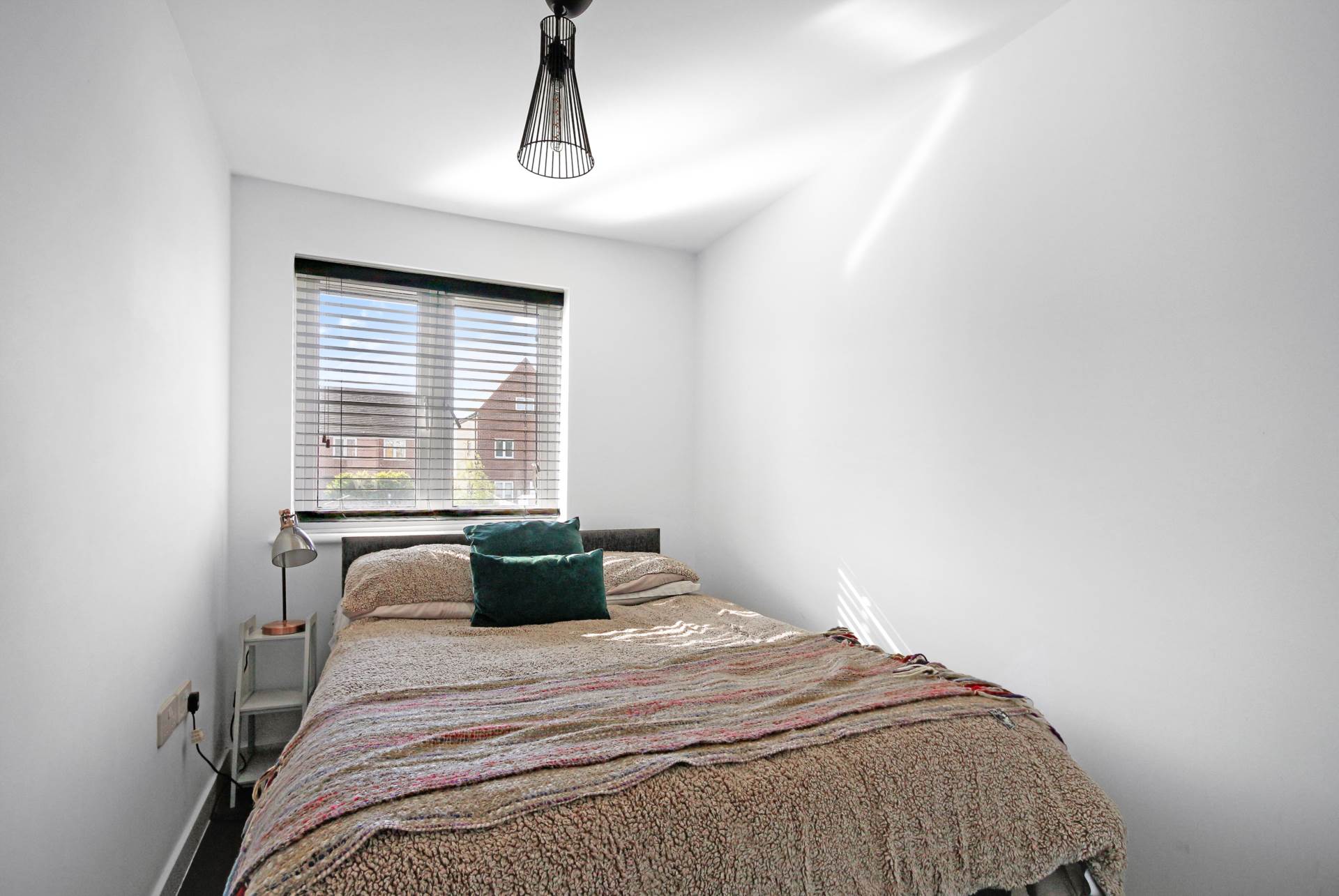 Additional Property Image 4 bedroom Semi Detached to rent in Bracknell 6