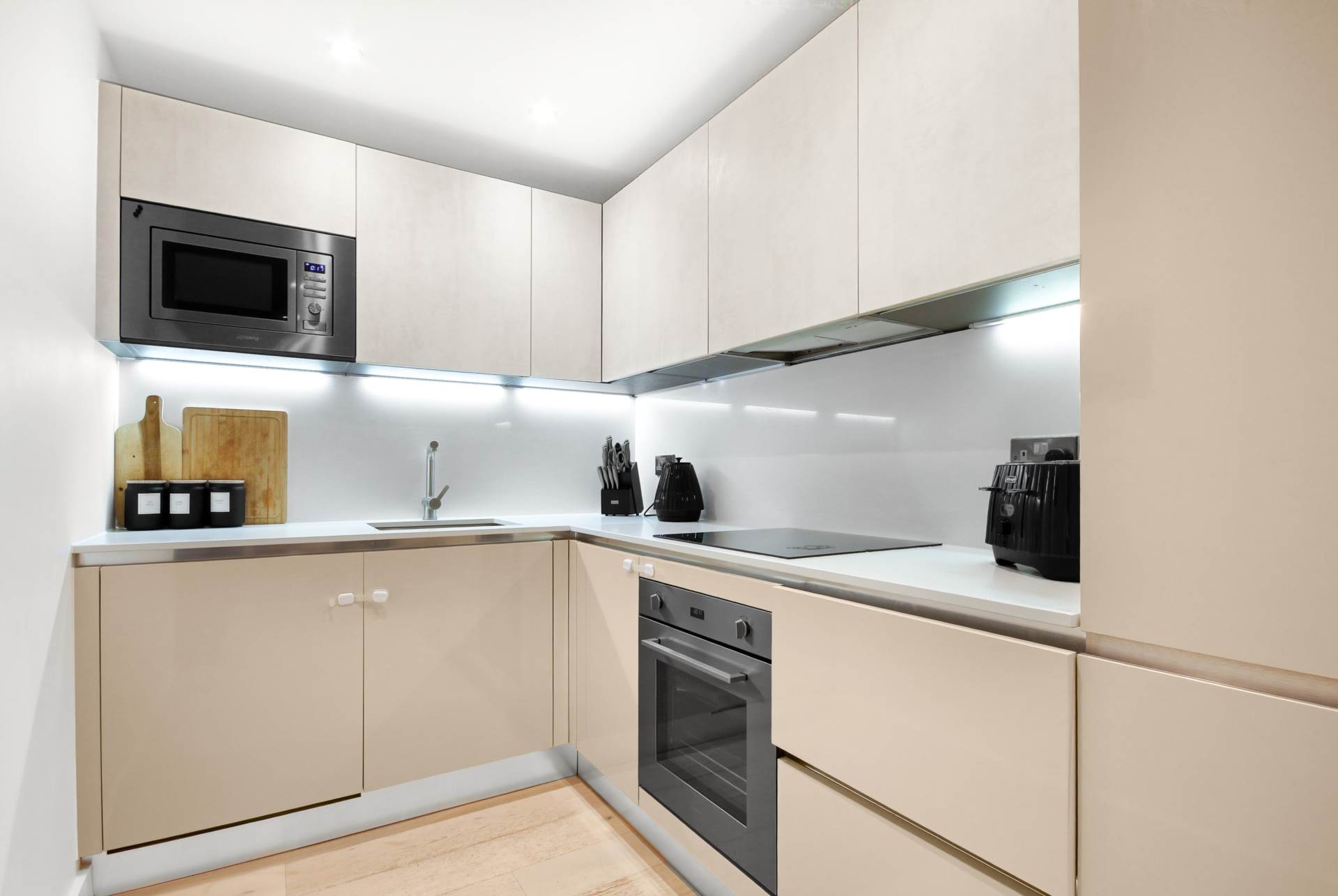 Additional Property Image 2 bedroom Apartment for sale in Bracknell 2