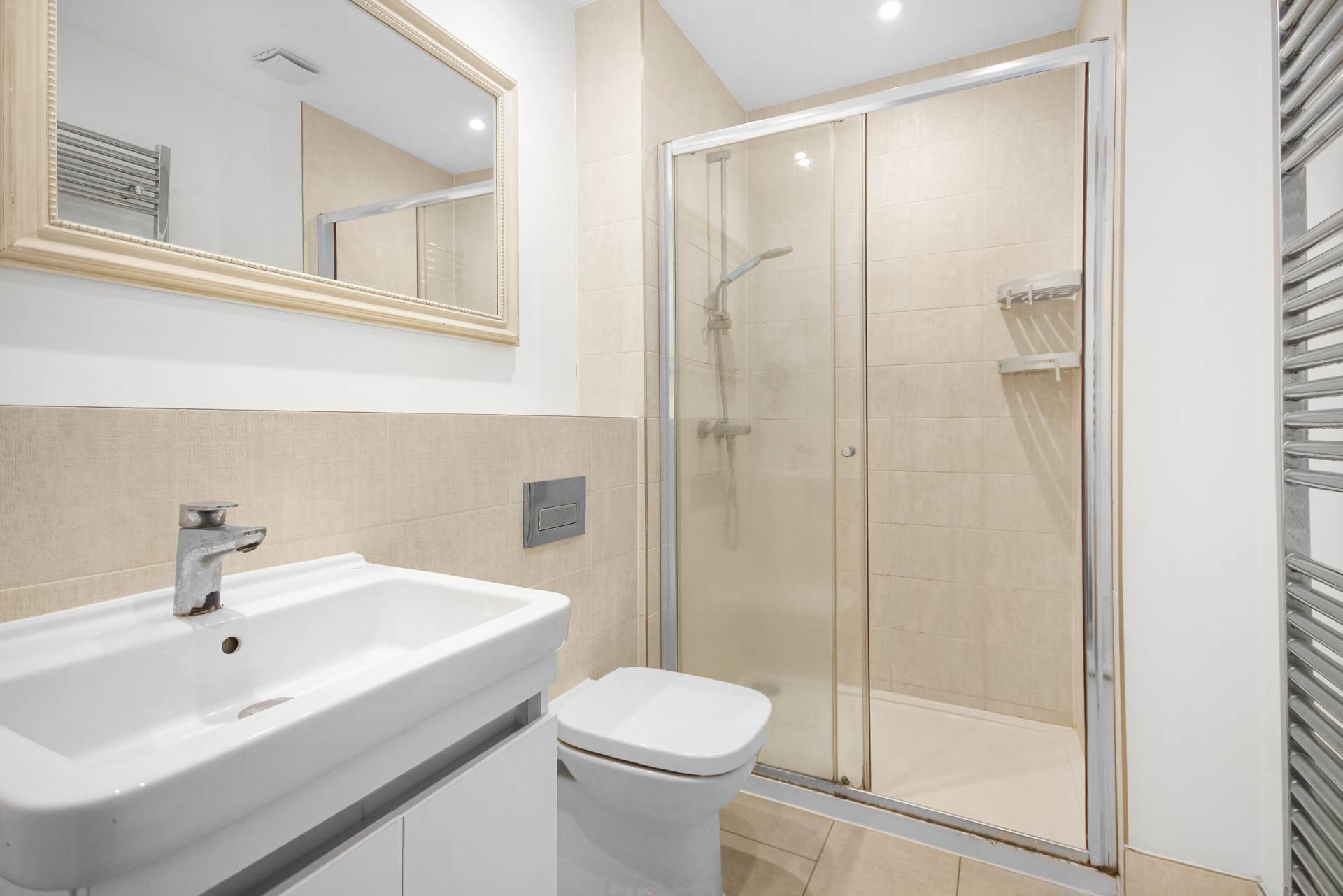 Additional Property Image 2 bedroom Apartment for sale in Bracknell 7